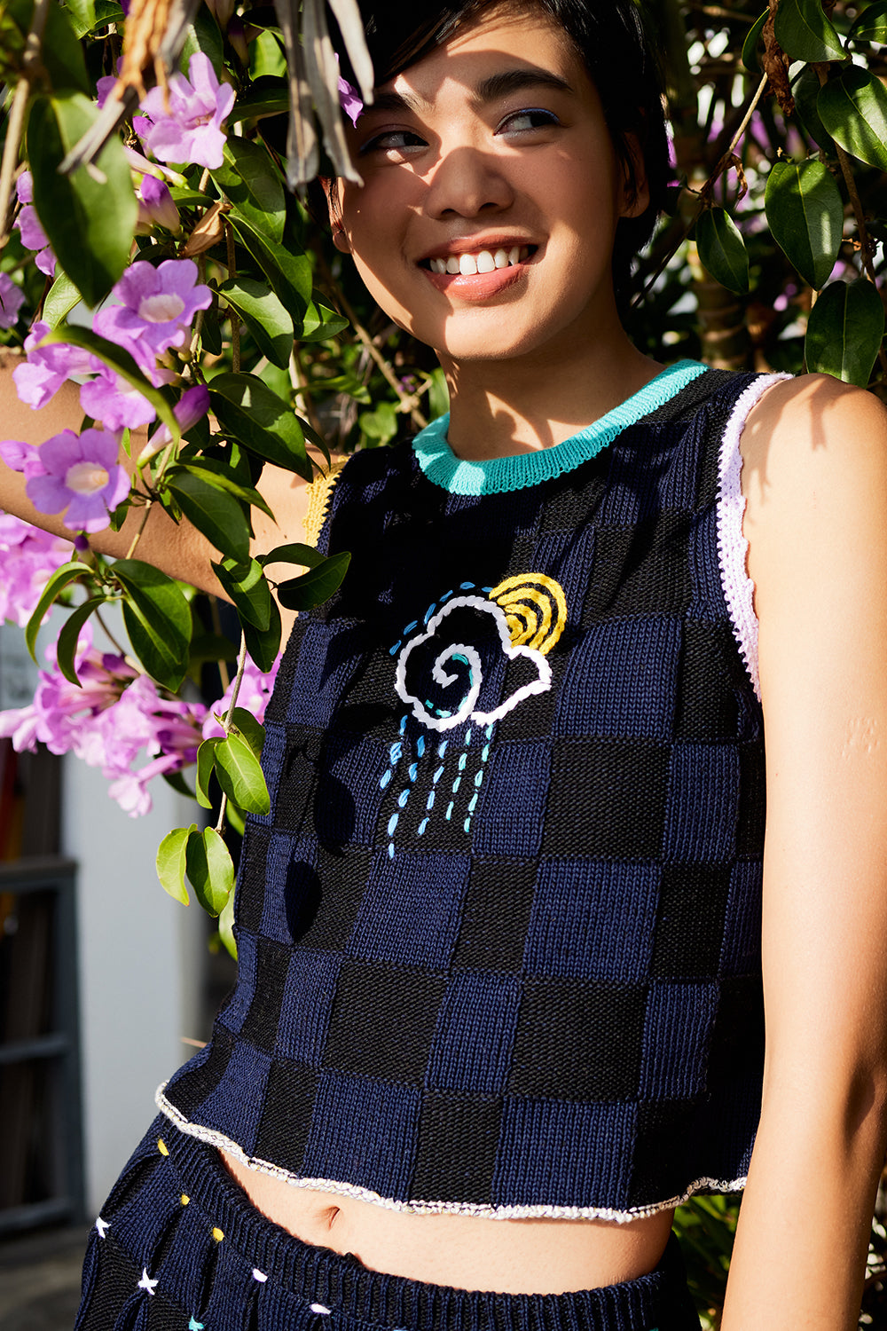 Plaited Check Tank