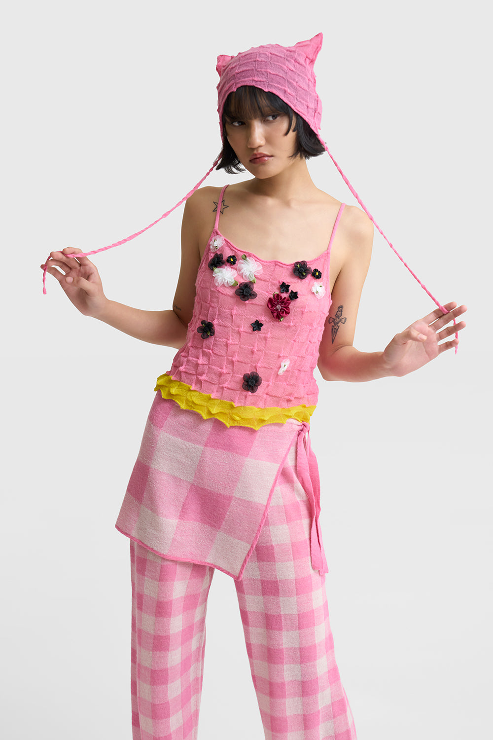 Borlor Meow Beanie with Ties