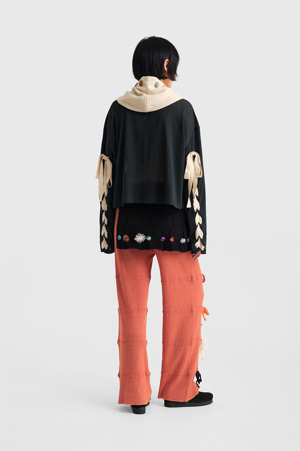 Daisy Tie Hood