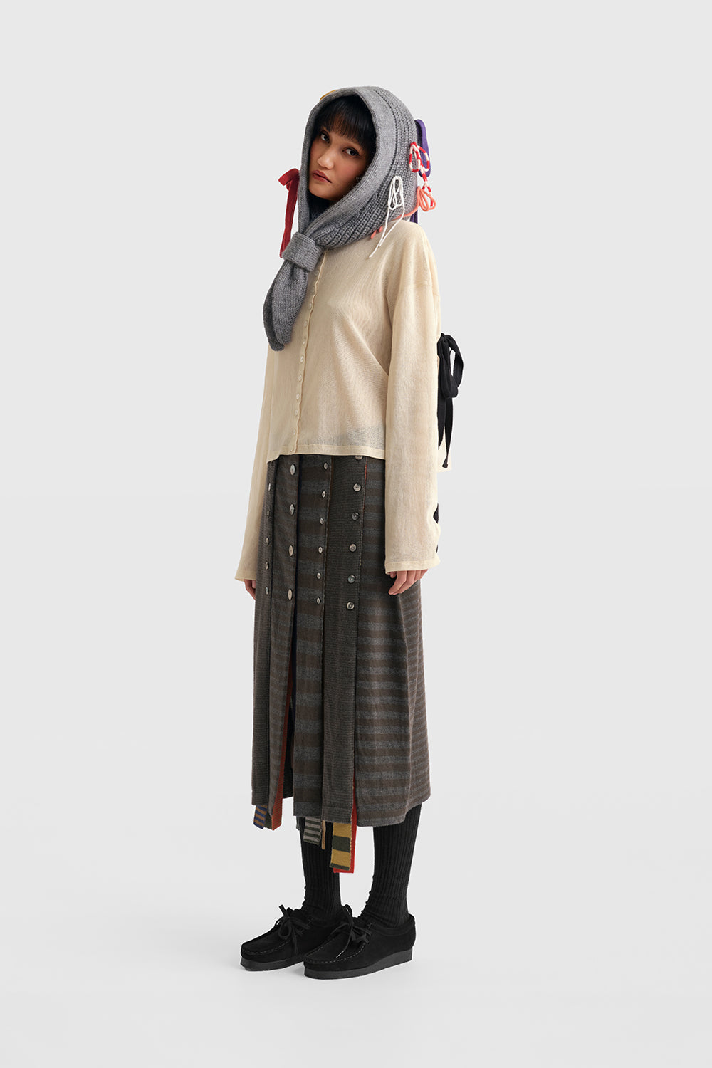 Frosty Tie Hood
