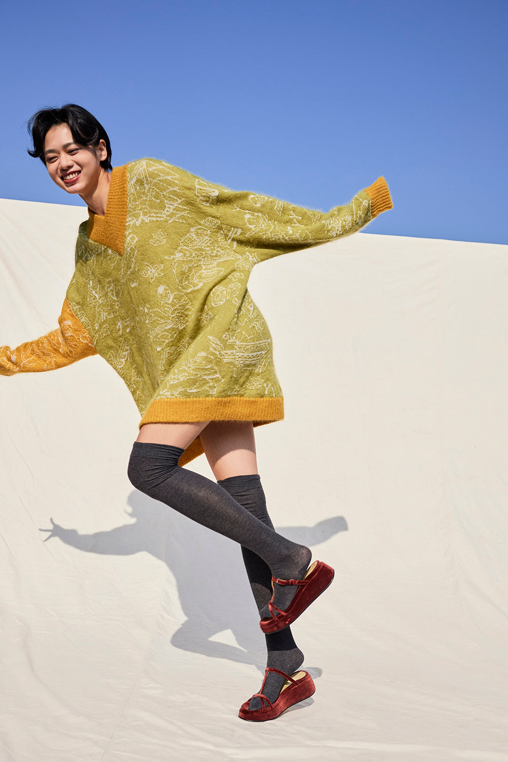 Momo Laza Oversized V-neck Dress