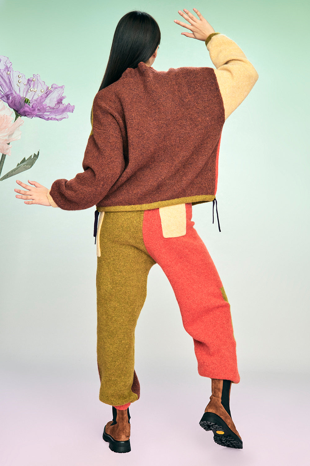 Charlie Wah Sweatpant