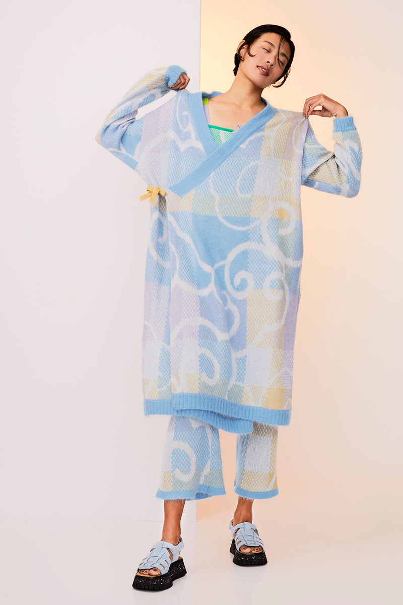 Fuzzy Cloud Robe Dusty Blue / M (medium / large) Fuzzy Cloud Robe Dusty Blue / M (medium / large)