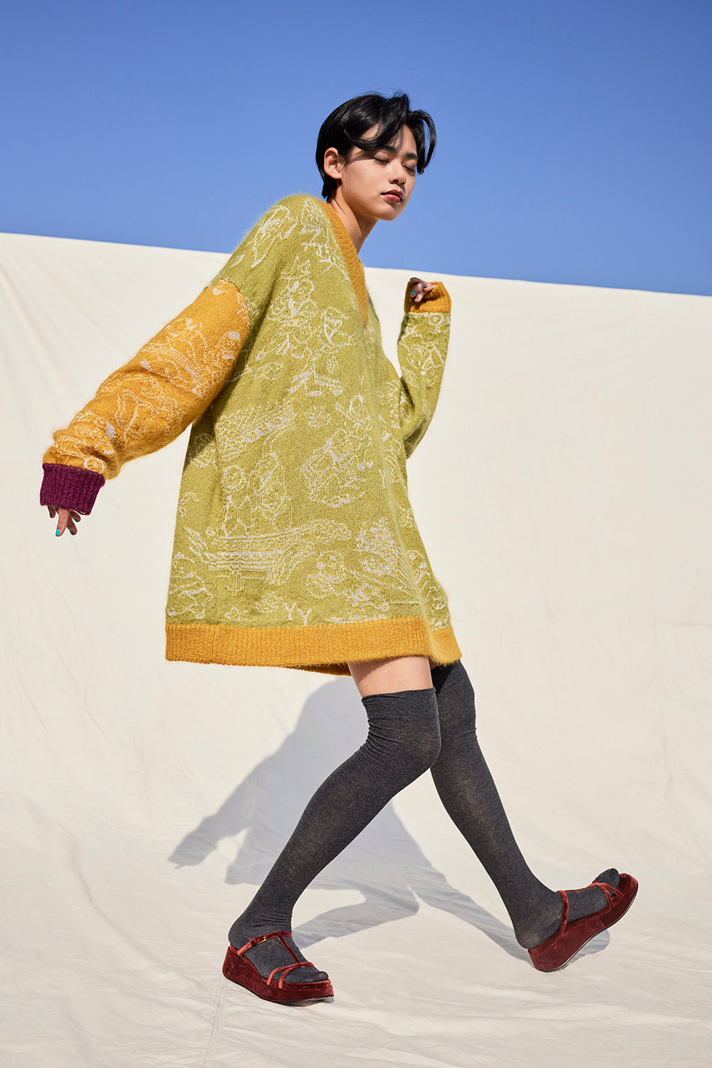 Momo Laza Oversized V-neck Dress